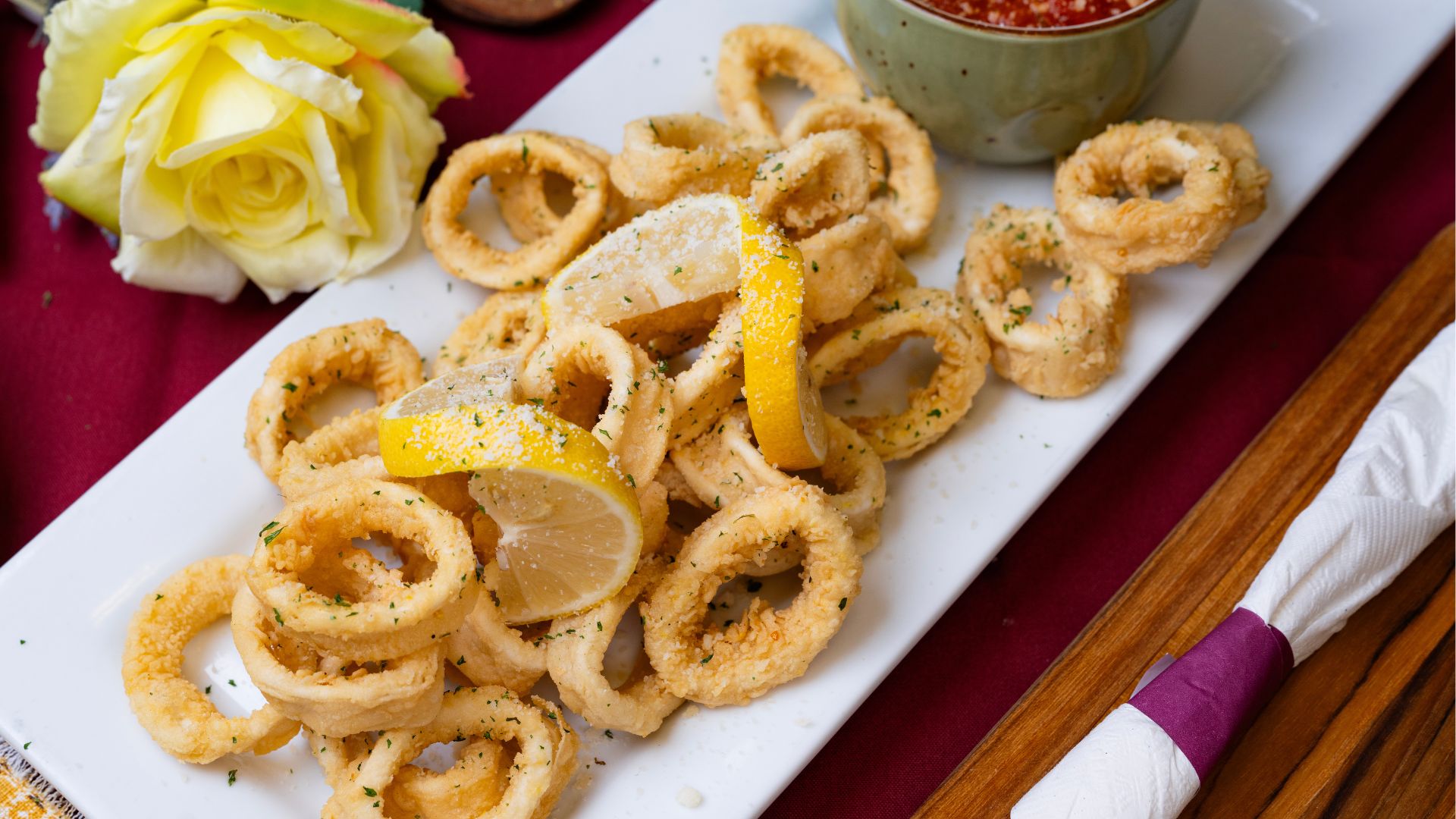 fried-calamari-italian-restaurant-dish-hattiesburg